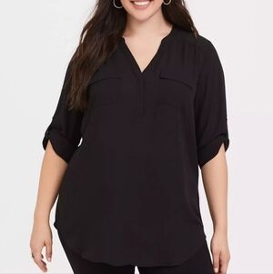 ✨️Torrid Black Georgette Blouse! Size 2